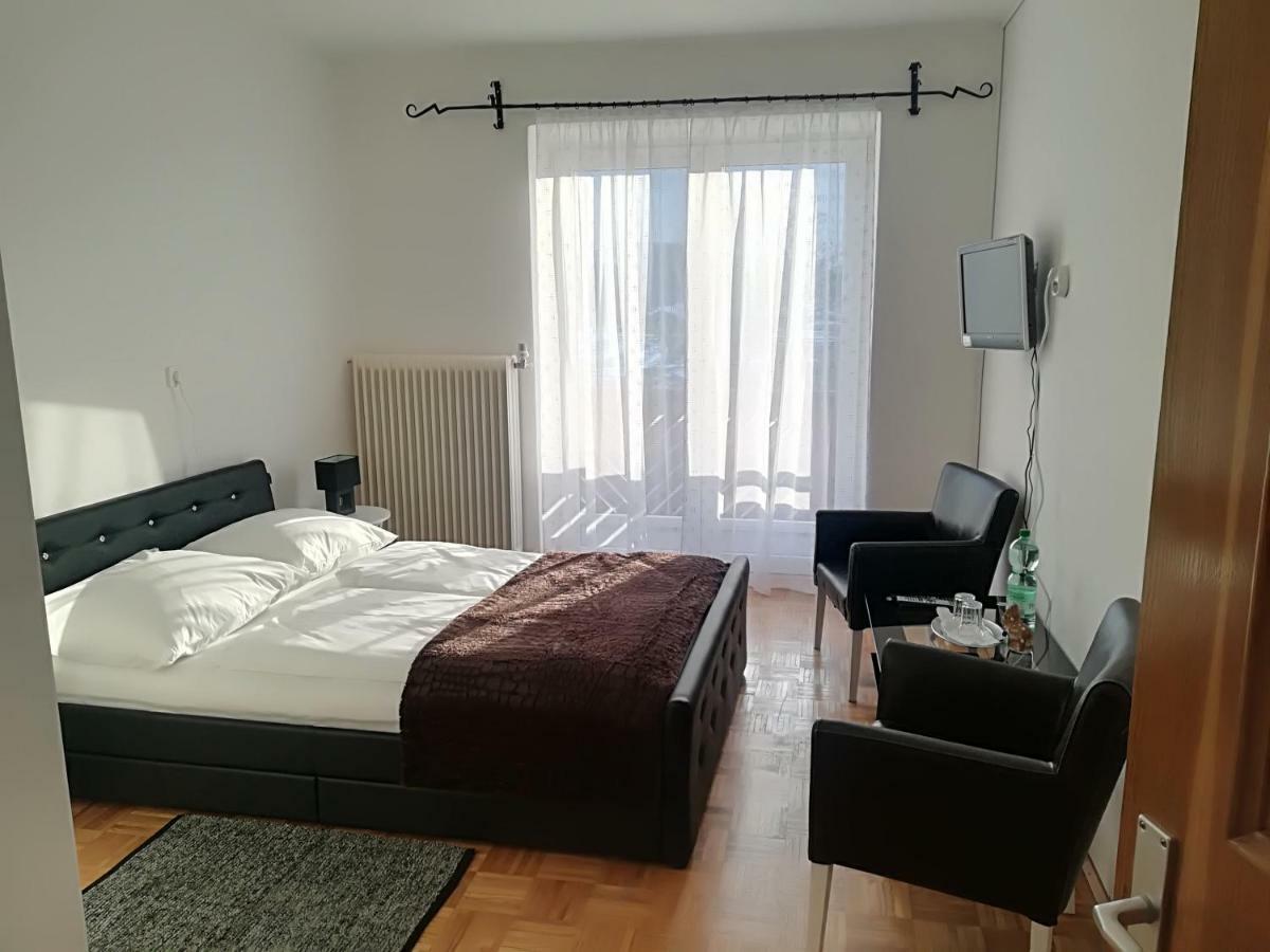 Privatzimmer Dimitrova Ulrichsberg Exterior foto